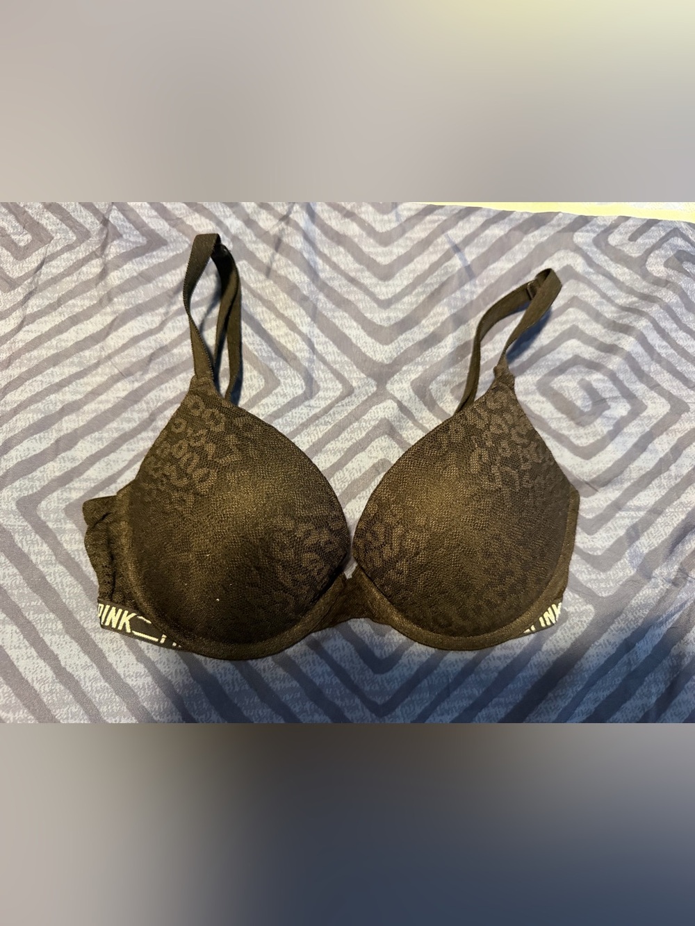 PINK Victoria's Secret by Victoria's Secret Leopard-Textured Black T-Shirt Bra